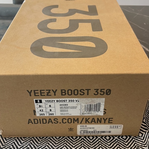 100% Authentic Adidas Yeezy Beluga V2 - 8.5 - Picture 10 of 10
